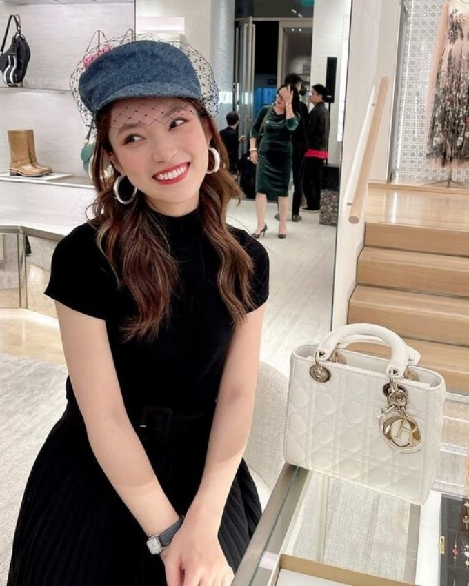 MC Khánh Vy 'Đường lên đỉnh Olympia' giàu cỡ nào? - 6