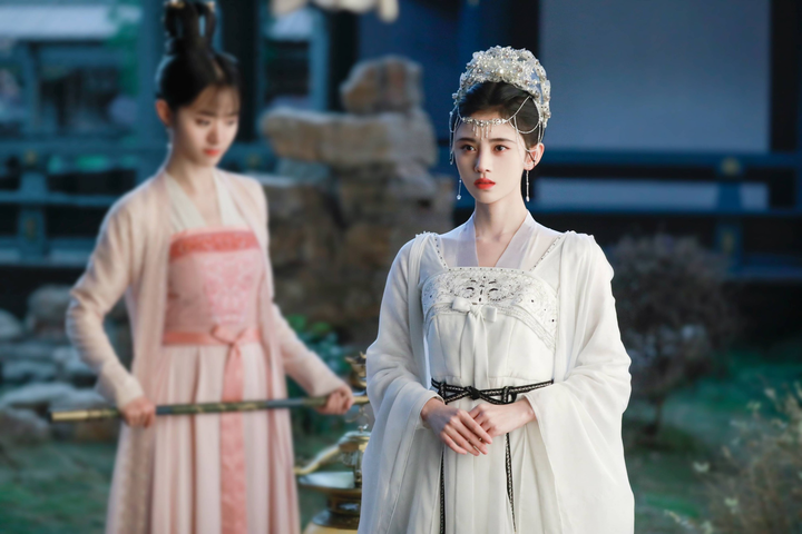 Sự phẫn nộ của Thành Long ảnh 8 Thành Long lên truyền hình phẫn nộ chỉ trích các sao trẻ - 8