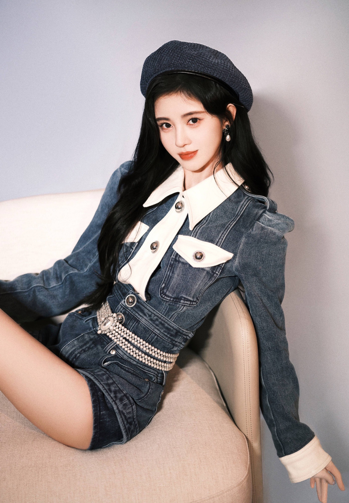 Sự phẫn nộ của Thành Long ảnh 5 Thành Long lên truyền hình phẫn nộ chỉ trích các sao trẻ - 5