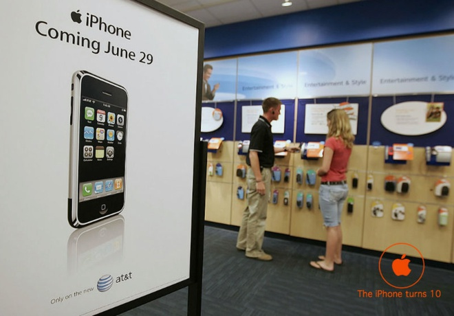 Ba yếu tố khiến iPhone suýt thất bại 15 năm trước - 1