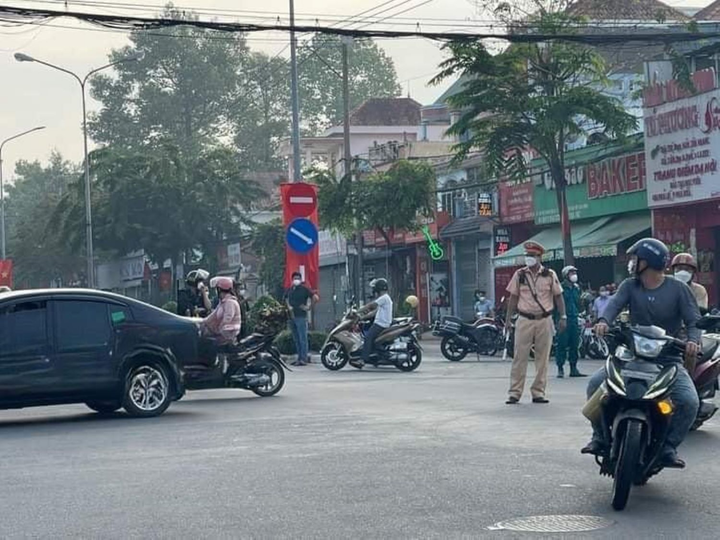 Rò rỉ khí amoniac, nhiều hộ dân ở Bình Dương phải sơ tán khẩn cấp - 1