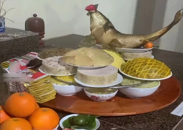 Mâm cỗ lạ khiến cô gái tìm mỏi mắt không ra đĩa thịt gà, dân mạng cũng rối theo - 2