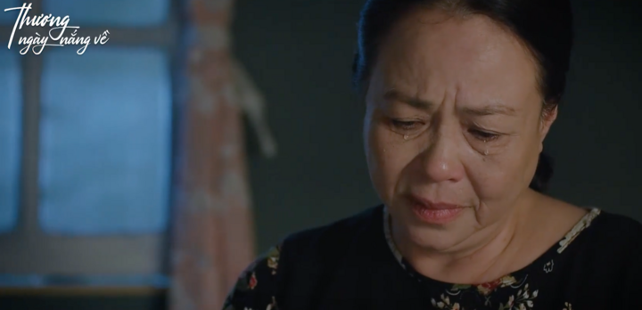 'Thương ngày nắng về' tập 26: Bà Nga bỏ nhà ra đi - 2