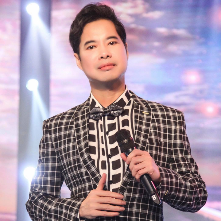 Sự thật khó tin ở Vbiz: 2 mỹ nhân phải hút mỡ ngực, có người tự hào là kẻ thứ ba - 9