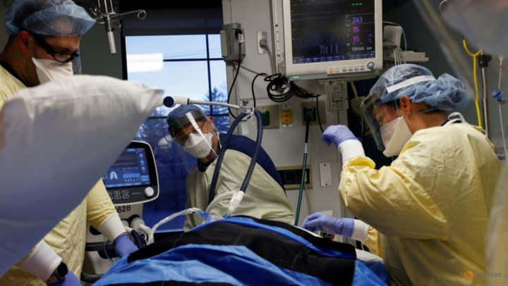 Chủng Omicron càn quét, ca nhập viện tại Mỹ tăng kỷ lục - 1