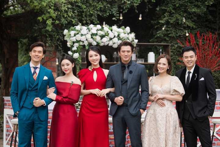 Thụy Vân tươi rói khoe sắc cùng dàn sao phim truyền hình Việt - 4