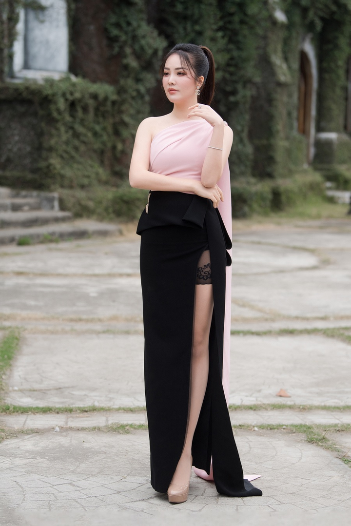 Thụy Vân tươi rói khoe sắc cùng dàn sao phim truyền hình Việt - 19