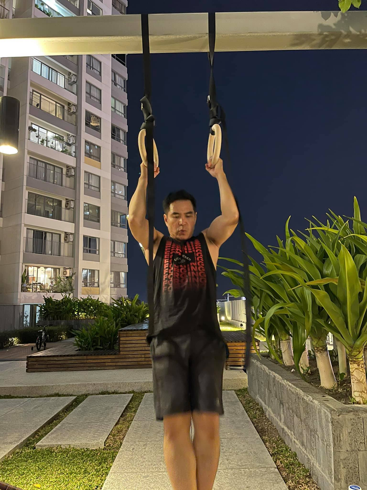 Diễn viên Trung Dũng U50 sống một mình bình yên bên chú mèo nhỏ - 16