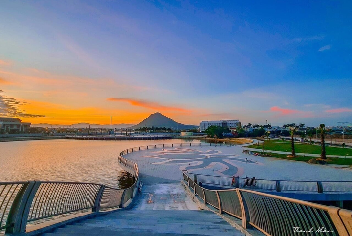 Vùng đất ‘hoa vàng cỏ xanh’ Phú Yên cũng có góc sống ảo chất như Tây ít ai biết - 4