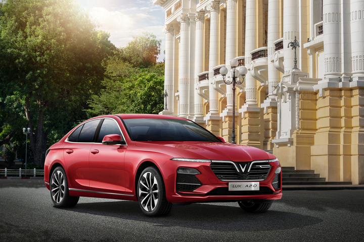 VinFast nâng bảo hành lên 10 năm cho các dòng ô tô chạy xăng - 2