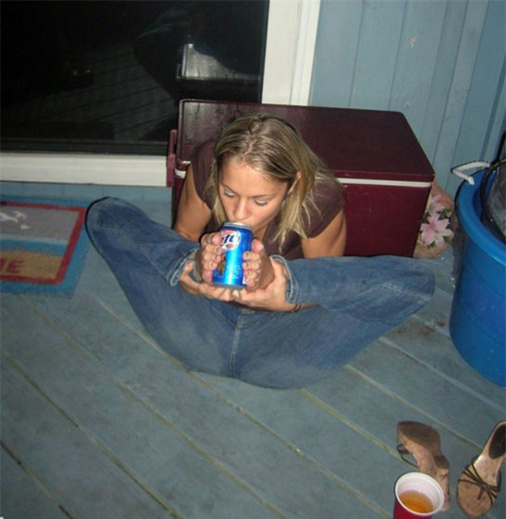 Muôn kiểu vô tư quá mức khiến người nhìn muốn 'độn thổ' giùm vì ngượng - 2