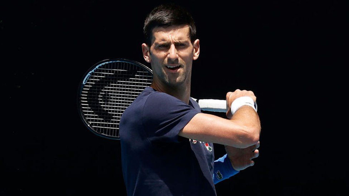 Djokovic vẫn có thể thi đấu tại Australian Open dù bị hủy visa lần hai - 1