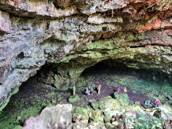 Cảnh đẹp hoang dại bên trong hang núi lửa dài nhất Đông Nam Á nằm tại Việt Nam - 8