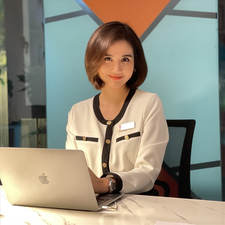 Học vấn đáng nể của 2 cô chị trong phim 'Thương ngày nắng về' - 4