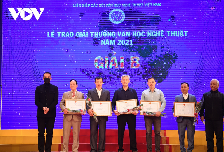 62 tác phẩm được trao giải thưởng Văn học Nghệ thuật 2021 - 4