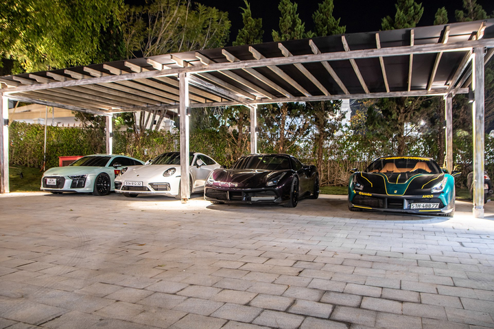 Nhiều siêu xe tham dự hành trình đầu tiên của năm 2022 - 26