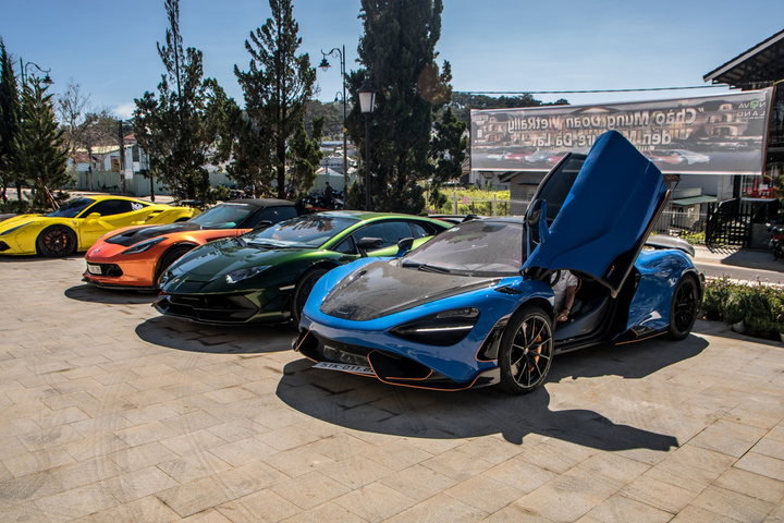 Nhiều siêu xe tham dự hành trình đầu tiên của năm 2022 - 28