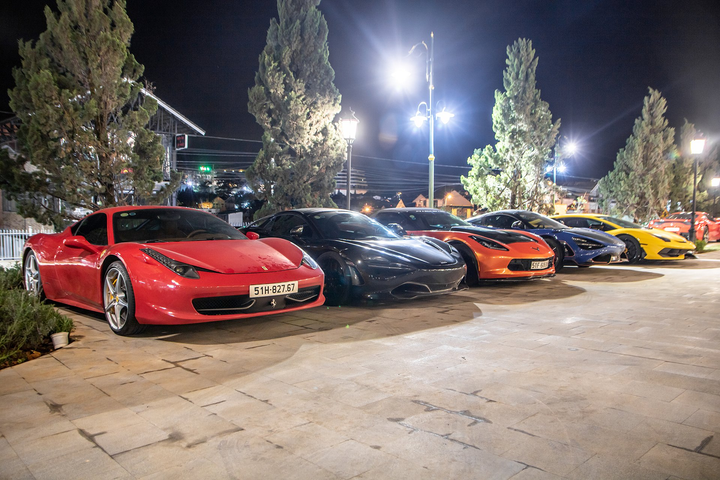 Nhiều siêu xe tham dự hành trình đầu tiên của năm 2022 - 11