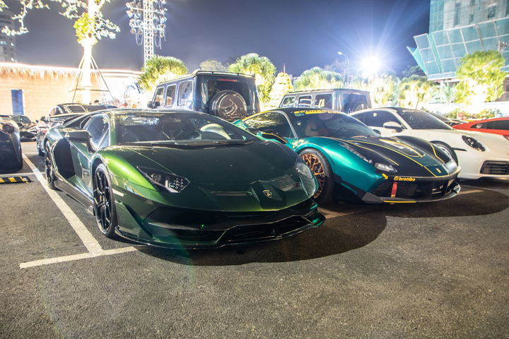 Nhiều siêu xe tham dự hành trình đầu tiên của năm 2022 - 13