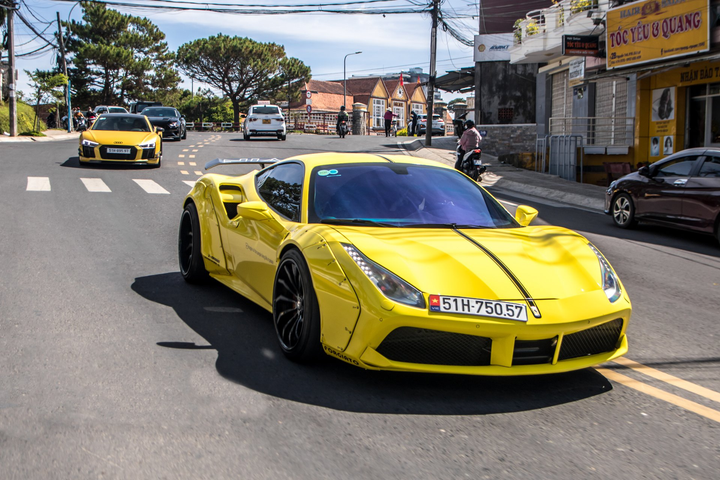 Nhiều siêu xe tham dự hành trình đầu tiên của năm 2022 - 8