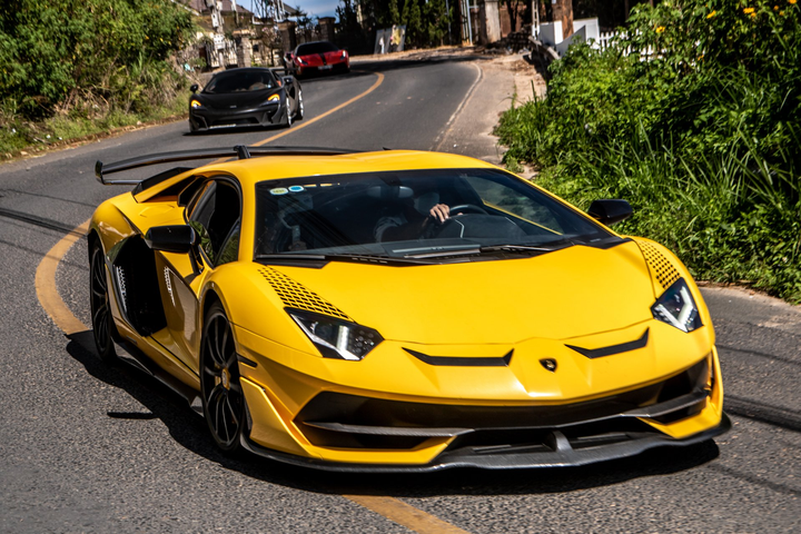 Nhiều siêu xe tham dự hành trình đầu tiên của năm 2022 - 12