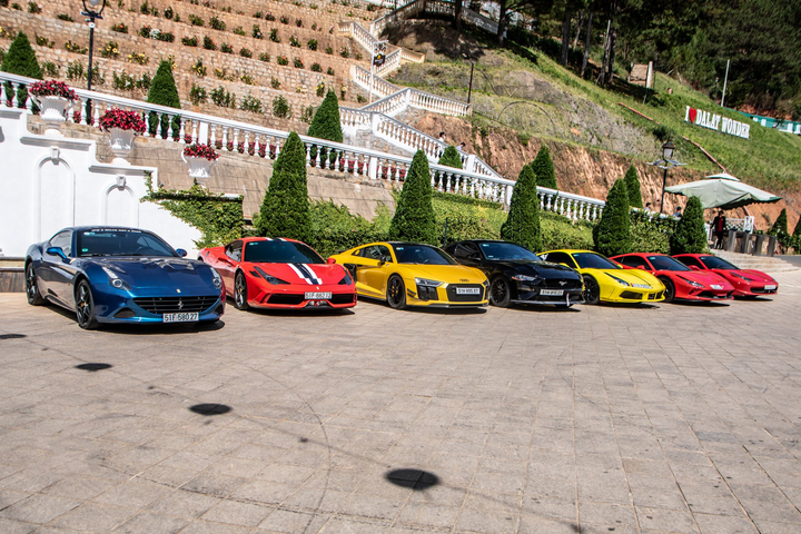 Nhiều siêu xe tham dự hành trình đầu tiên của năm 2022 - 29