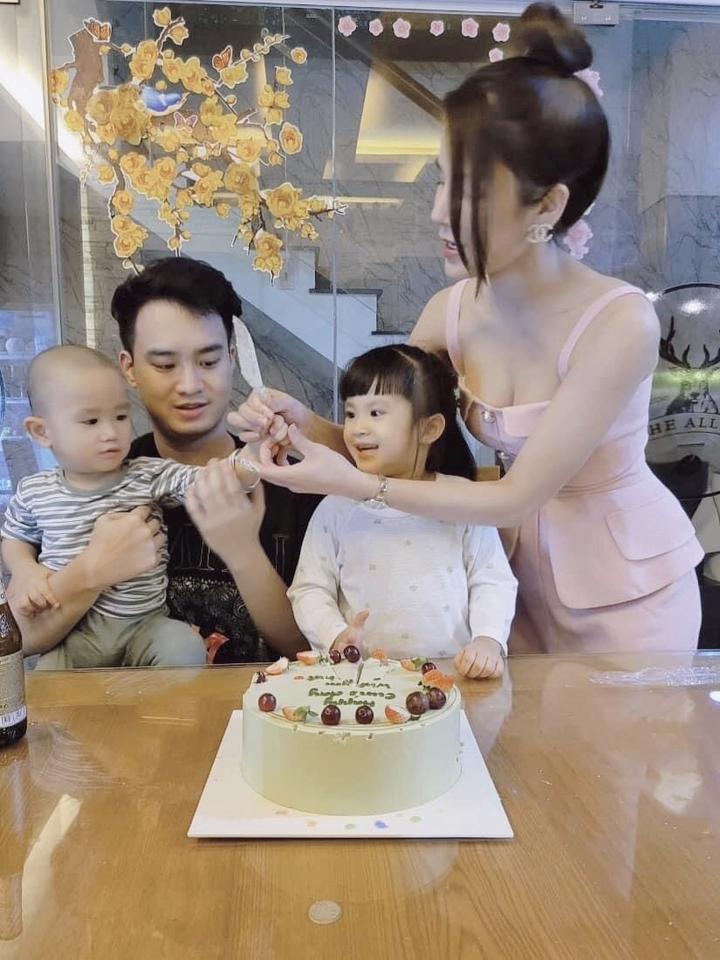 2 chị em họ Diệp Lâm Anh - Ly Kute: Xinh đẹp, giỏi giang vẫn khổ vì 1 chữ tình - 8