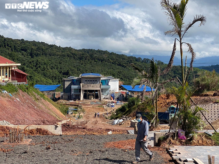 Ảnh: Cận cảnh con đường 'ác mộng' lên Cửa khẩu Quốc tế La Lay ở Quảng Trị - 11