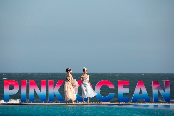 2 hoa hậu Đỗ Mỹ Linh - Lương Thùy Linh trong tạo hình nữ thần mùa xuân - 8