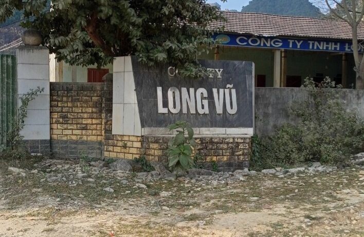 Lùm xùm thoả thuận chuyển nhượng: Tạm dừng đăng ký kinh doanh có đúng luật? - 1