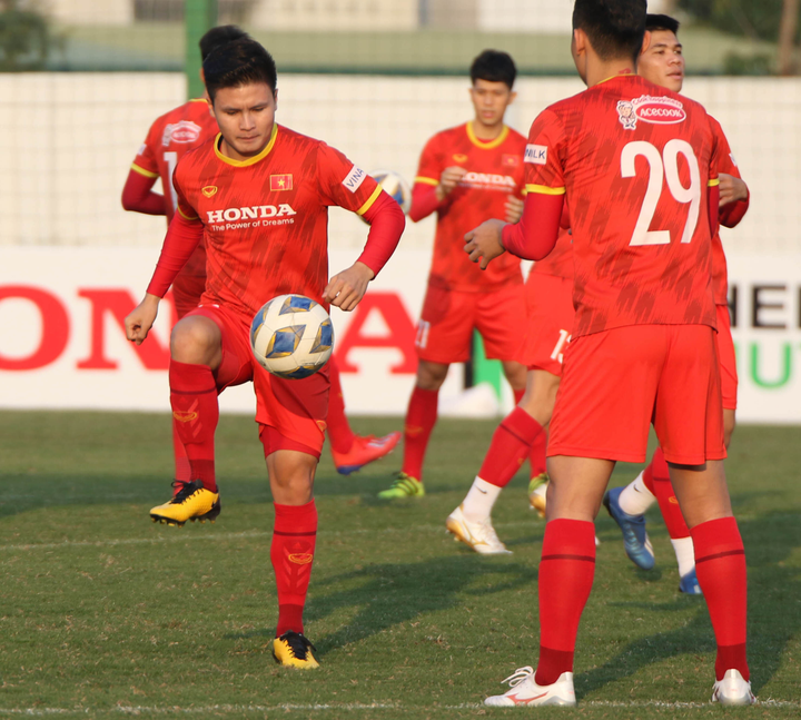 Hùng Dũng: 'Tuyển Việt Nam sẽ mang lại cái Tết đặc biệt cho người hâm mộ' - 3