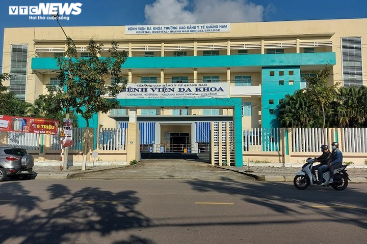 Bệnh viện ở Quảng Nam nợ lương y bác sĩ 4 tháng: Tạm ứng kinh phí dự toán để trả - 1