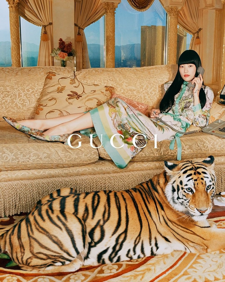 gucci dùng hổ thật quay quảng cáo ảnh 3 Dùng hổ thật để quay quảng cáo, hãng Gucci bị dân mạng chỉ trích - 3
