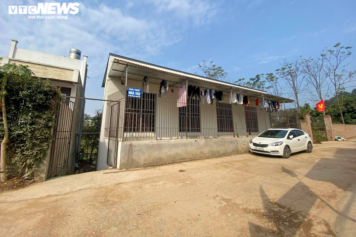 Chủ nhà trọ nơi bé gái bị đinh găm vào sọ sinh sống: 'Con bé rất sợ mẹ và chú' - 1