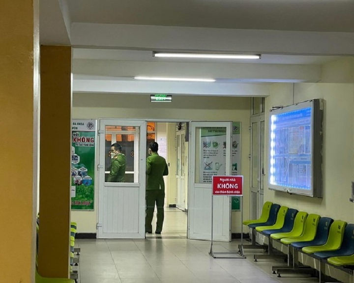 Phòng CSHS Công an TP Hà Nội tiếp nhận điều tra vụ bé gái bị dị vật găm vào sọ - 1