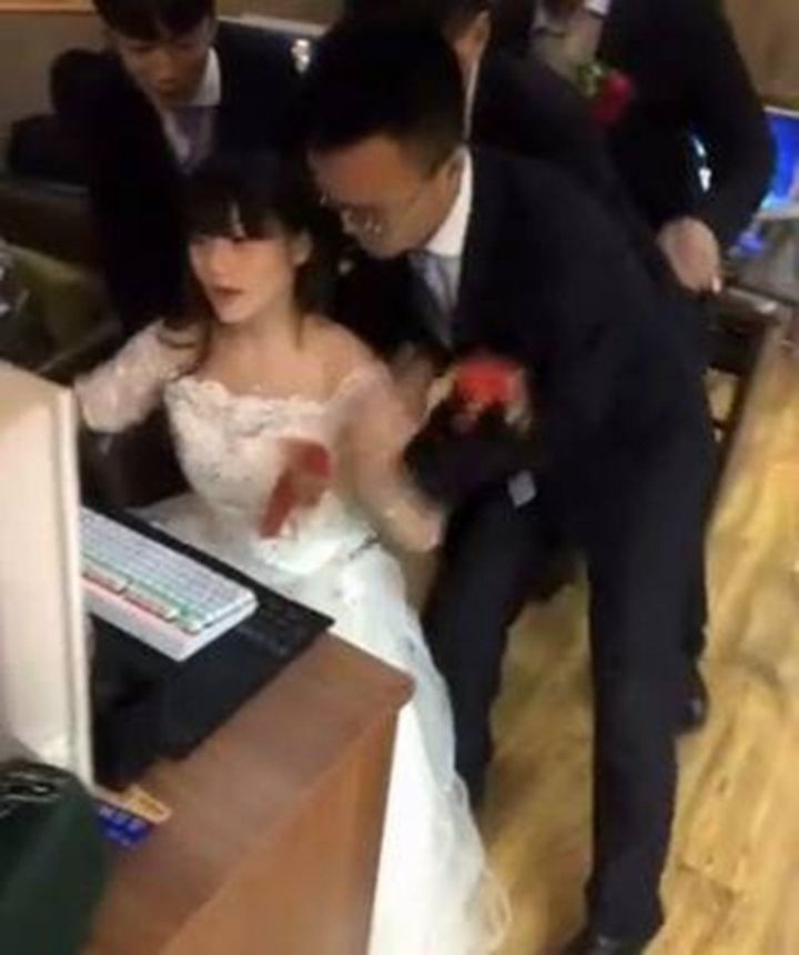 Đỡ không nổi những tình huống oái oăm diễn ra tại lễ cưới, không tin là thật - 10