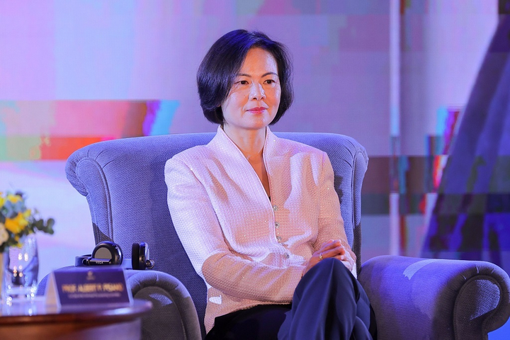 Chuyến hồi hương đặc biệt sau 32 năm xa xứ của giáo sư người Việt top 1 thế giới - 2