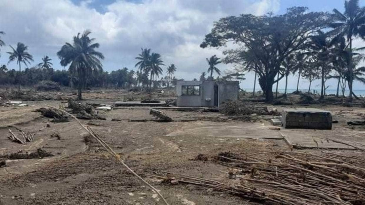 Ảnh: Sức mạnh tàn phá khủng khiếp của núi lửa Tonga - 10