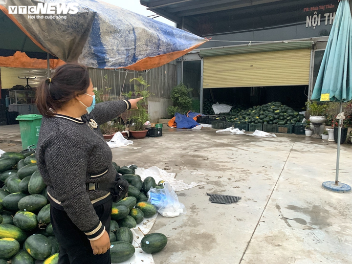 Bán tháo hàng chục tấn mít, dưa hấu, thanh long giá rẻ ở lề đường Lạng Sơn - 9