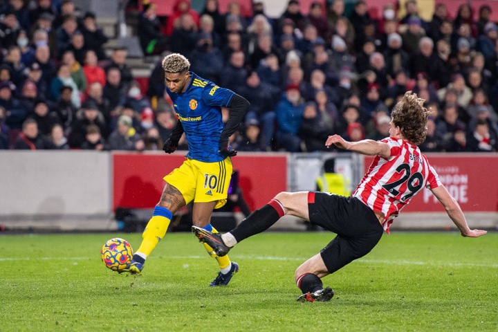 Kết quả Ngoại Hạng Anh: Sao trẻ tỏa sáng, Man Utd đánh bại Brentford - 1