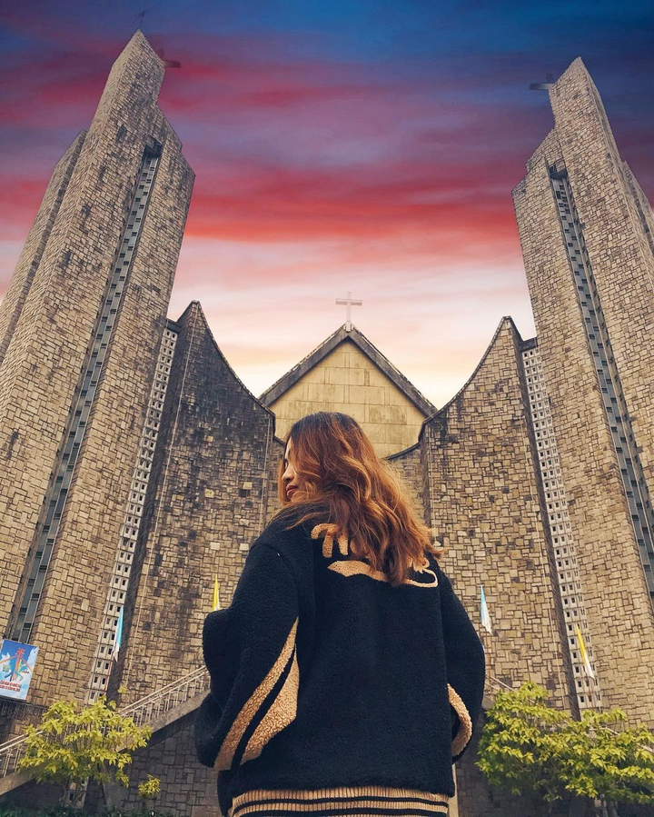 Không chỉ thơ mộng, ở Huế còn có 1 nhà thờ đậm chất phương Tây cổ điển độc đáo - 11