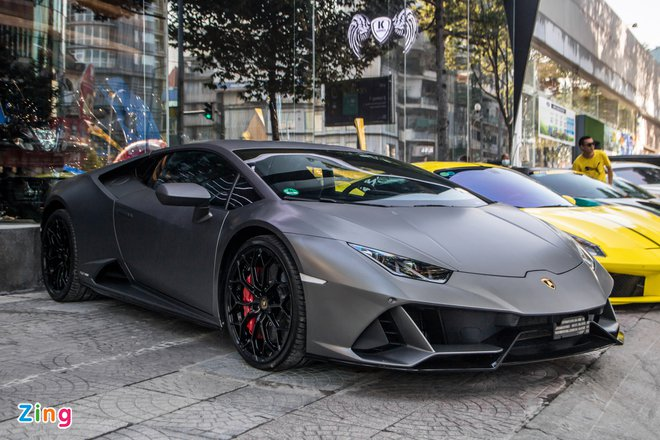 Cận cảnh Lamborghini Huracan EVO đầu tiên về Việt Nam - 1