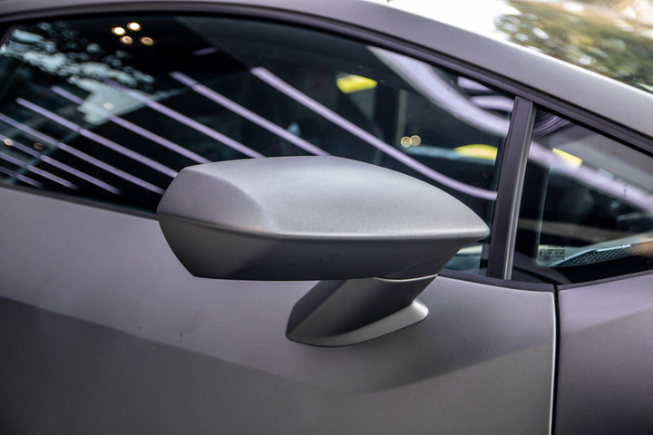 Cận cảnh Lamborghini Huracan EVO đầu tiên về Việt Nam - 9