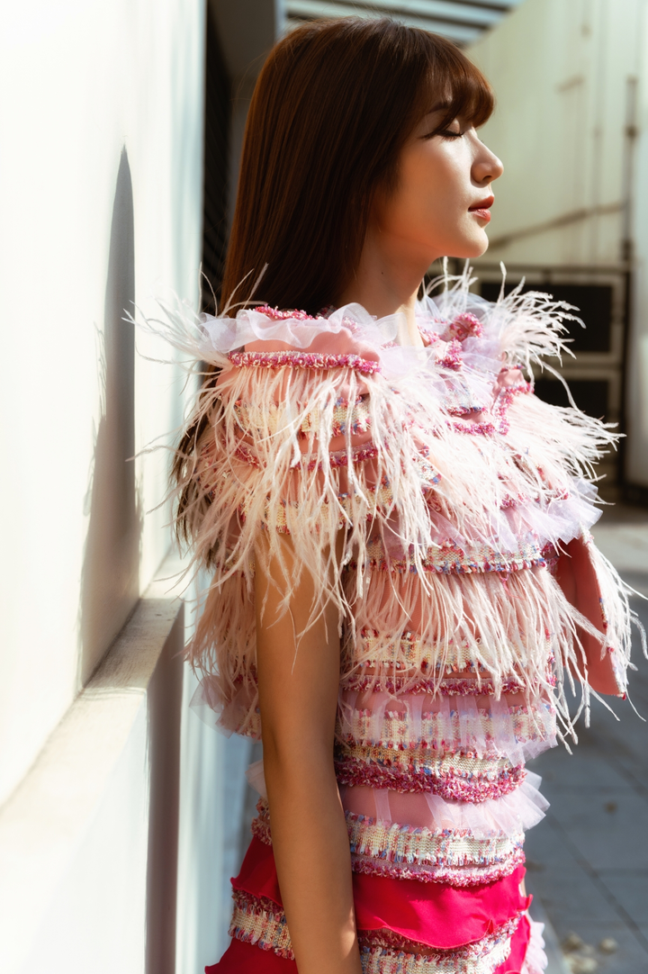 Ngọc Huyền 'Thương ngày nắng về' đáng yêu trong trang phục lạ mắt - 6