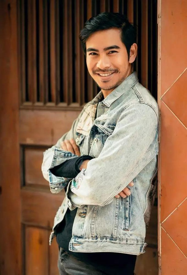 Diễn viên Thanh Bình phủ nhận quan hệ với cô gái tố anh 'bắt cá nhiều tay' - 1