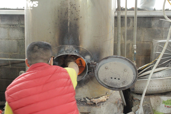 Gom 7 tạ thịt lợn, 2 tấn gạo nếp mỗi ngày để gói bánh chưng bán Tết - 12