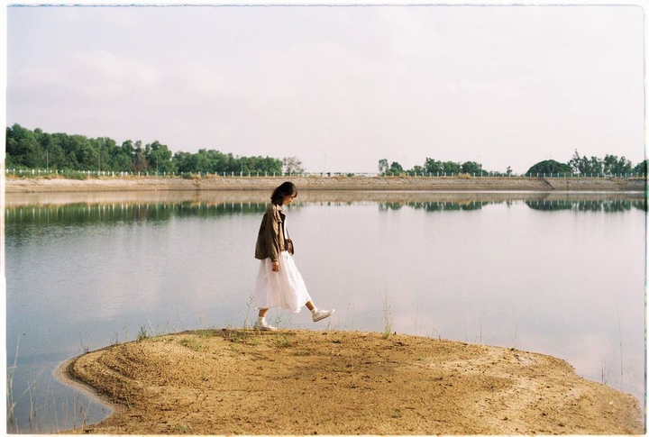 Hồ nước hoang sơ dưới chân núi Cấm: Điểm ‘sống chậm’ ít người biết ở An Giang - 5