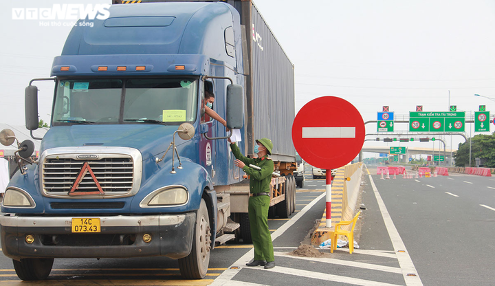 Hải Phòng và '3 mũi tiến công' sau đại dịch - 2