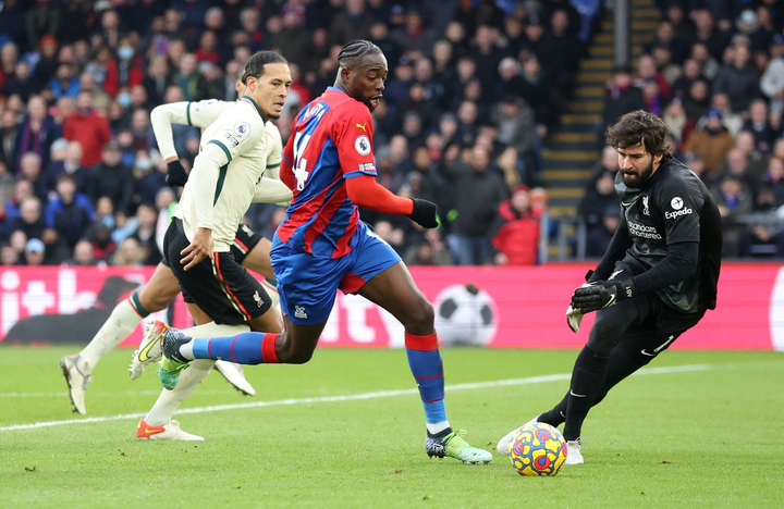 Kết quả Ngoại hạng Anh: Liverpool thắng dễ Crystal Palace, Arsenal hoà thất vọng - 2