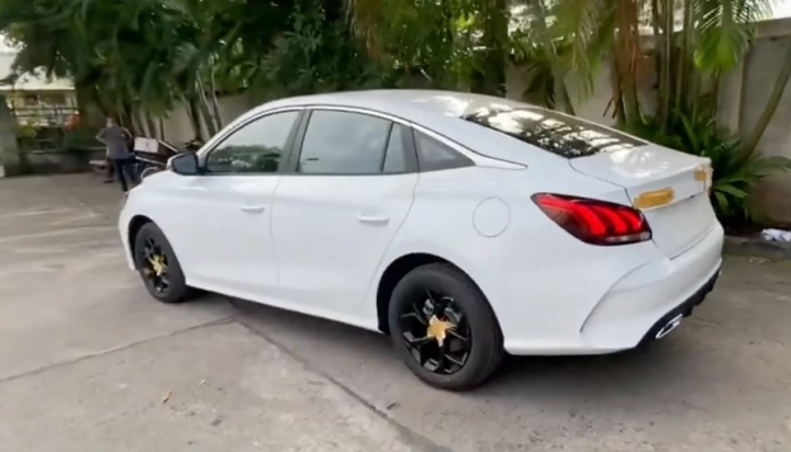 Hé lộ hình ảnh xe MG5 mới giá 500 - 600 triệu đồng tại Việt Nam - 3